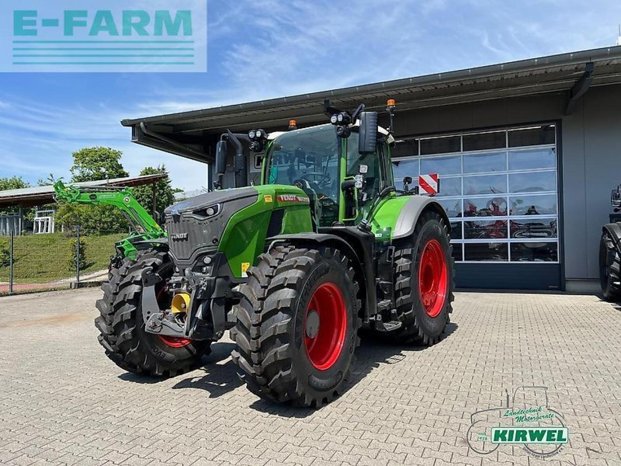 Fendt 728 vario gen7 - Traktor: 2 kép. Fendt 728 vario gen7 - Traktor: 2 kép.