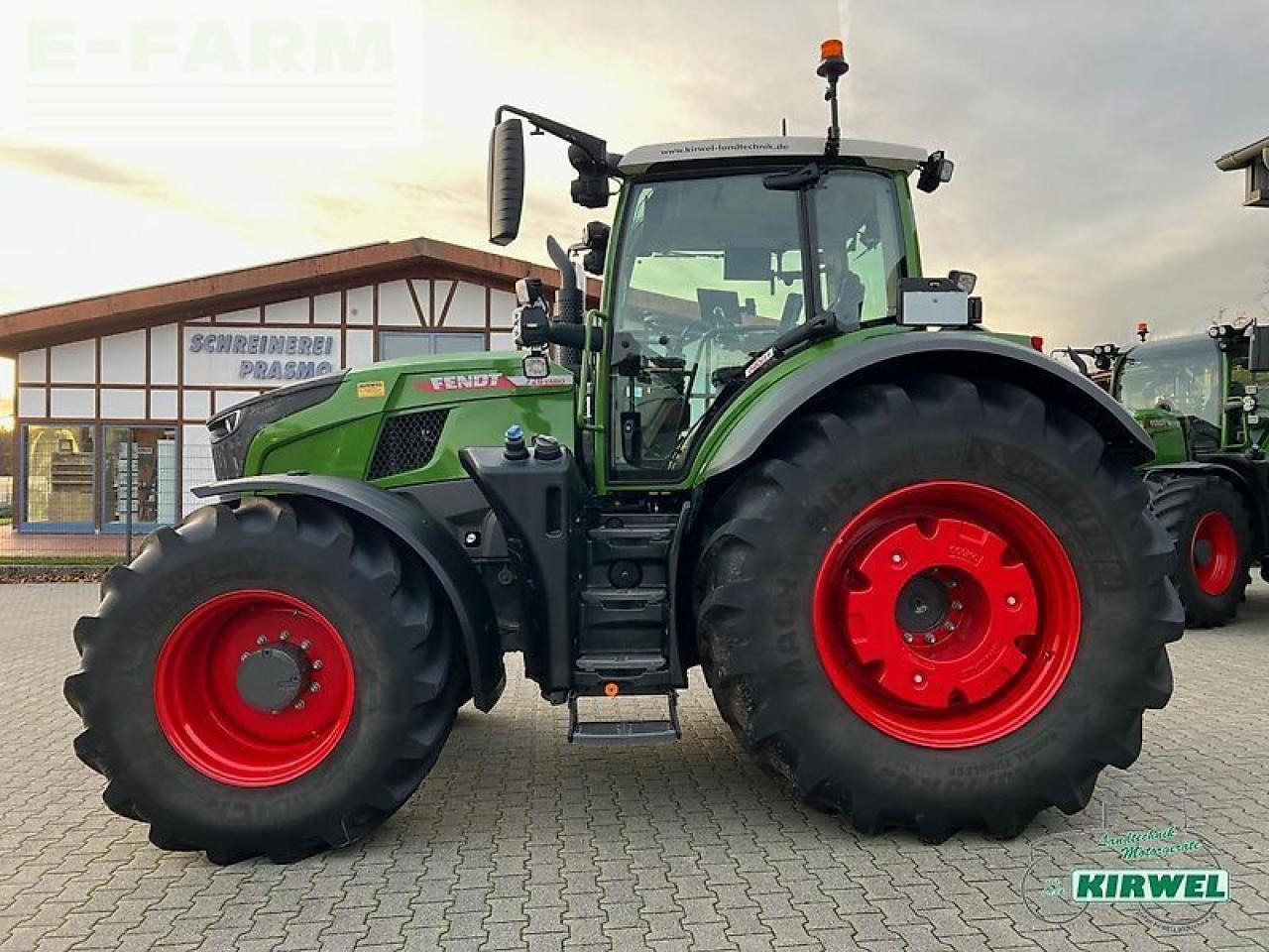 Fendt 728 vario gen7 - Traktor: 4 kép. Fendt 728 vario gen7 - Traktor: 4 kép.