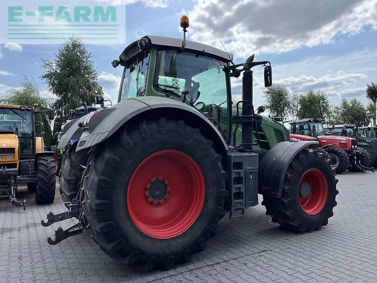 Fendt 824 vario - Traktor: 5 kép. Fendt 824 vario - Traktor: 5 kép.