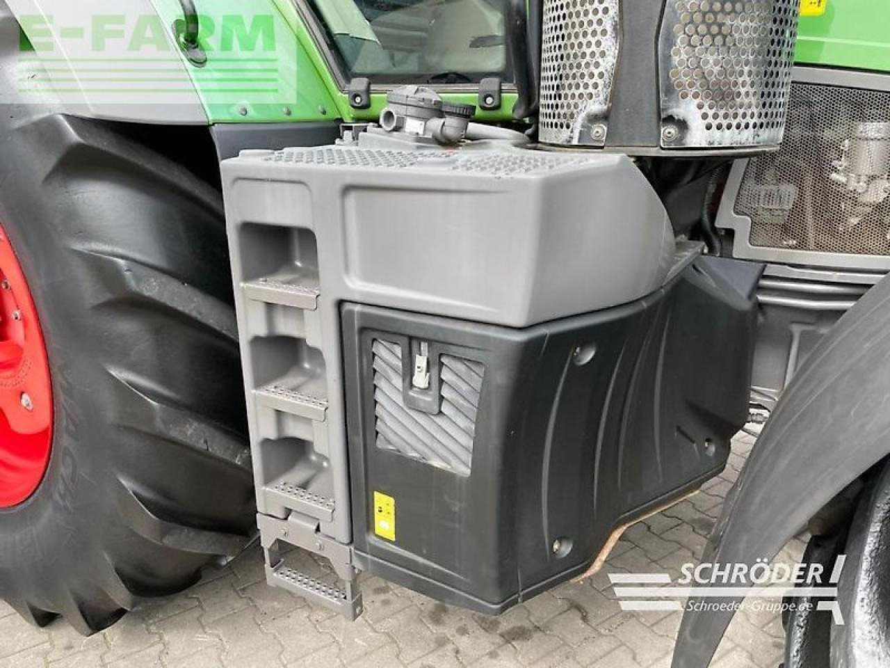 Fendt 824 vario s4 profi Profi - Traktor: 3 kép. Fendt 824 vario s4 profi Profi - Traktor: 3 kép.