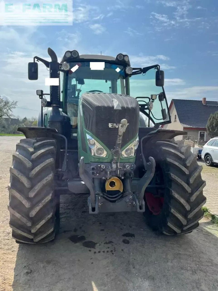 Fendt 826 vario - Traktor: 3 kép. Fendt 826 vario - Traktor: 3 kép.