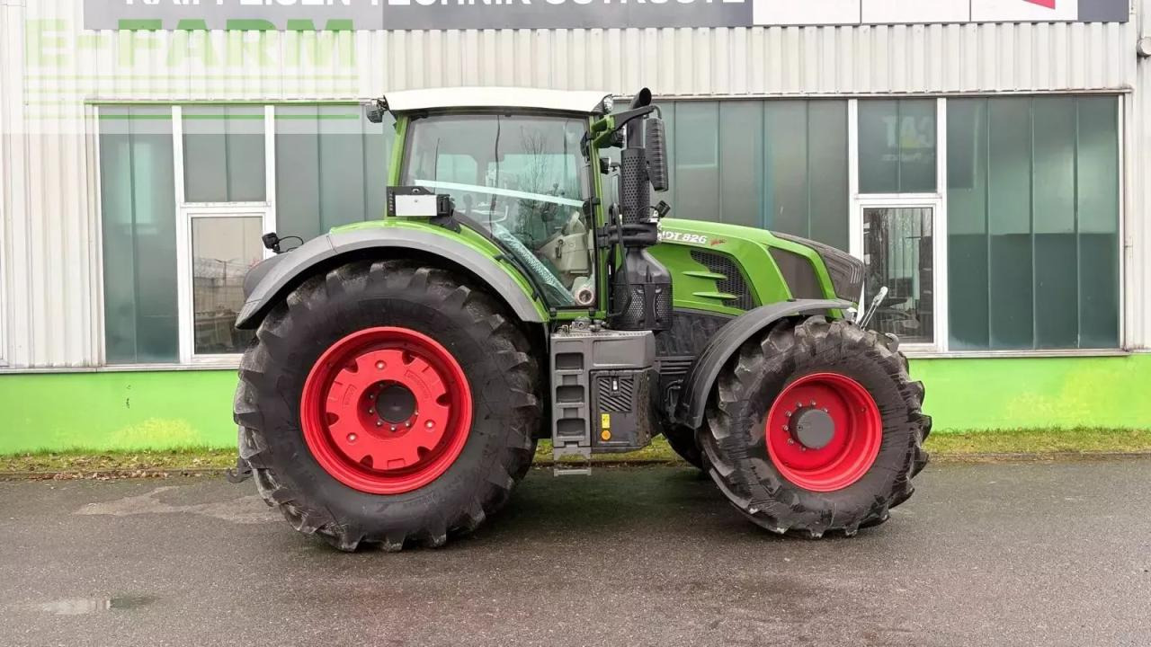 Fendt 826 vario profi+ ProfiPlus - Traktor: 3 kép. Fendt 826 vario profi+ ProfiPlus - Traktor: 3 kép.