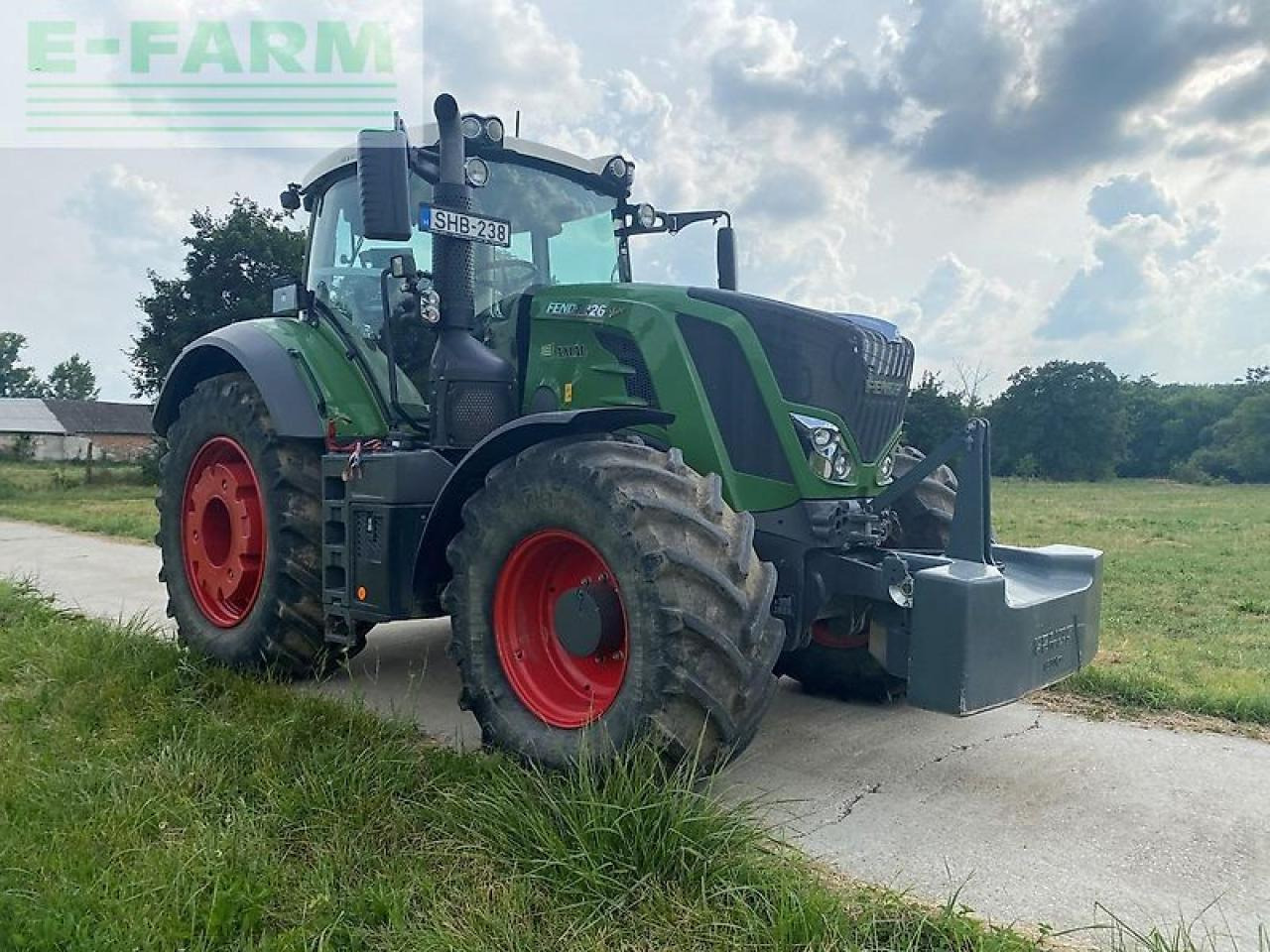 Fendt 826 vario profi plus ProfiPlus - Traktor: 3 kép. Fendt 826 vario profi plus ProfiPlus - Traktor: 3 kép.