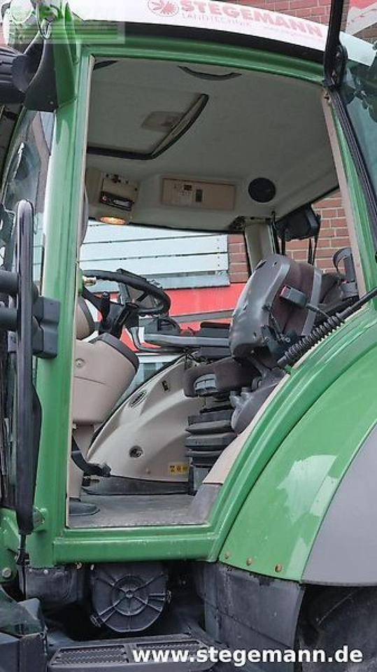 Fendt 826 vario s profi plus ProfiPlus - Traktor: 5 kép. Fendt 826 vario s profi plus ProfiPlus - Traktor: 5 kép.
