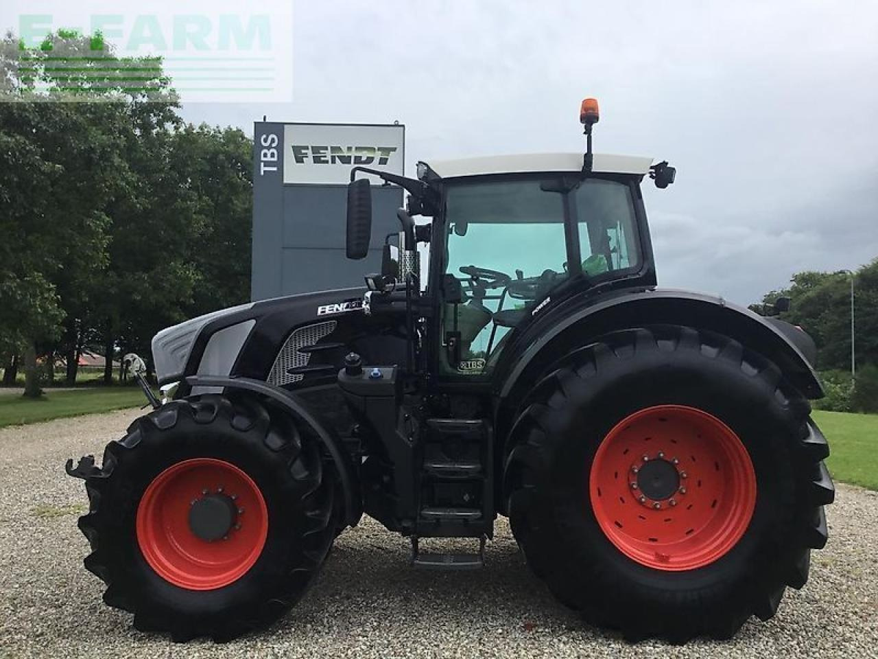 Fendt 826 vario s4 - Traktor: 1 kép. Fendt 826 vario s4 - Traktor: 1 kép.