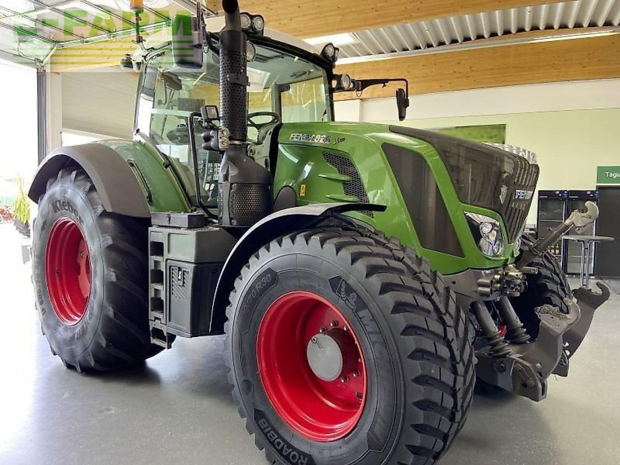 Fendt 826 vario s4 profi plus ProfiPlus - Traktor: 2 kép. Fendt 826 vario s4 profi plus ProfiPlus - Traktor: 2 kép.