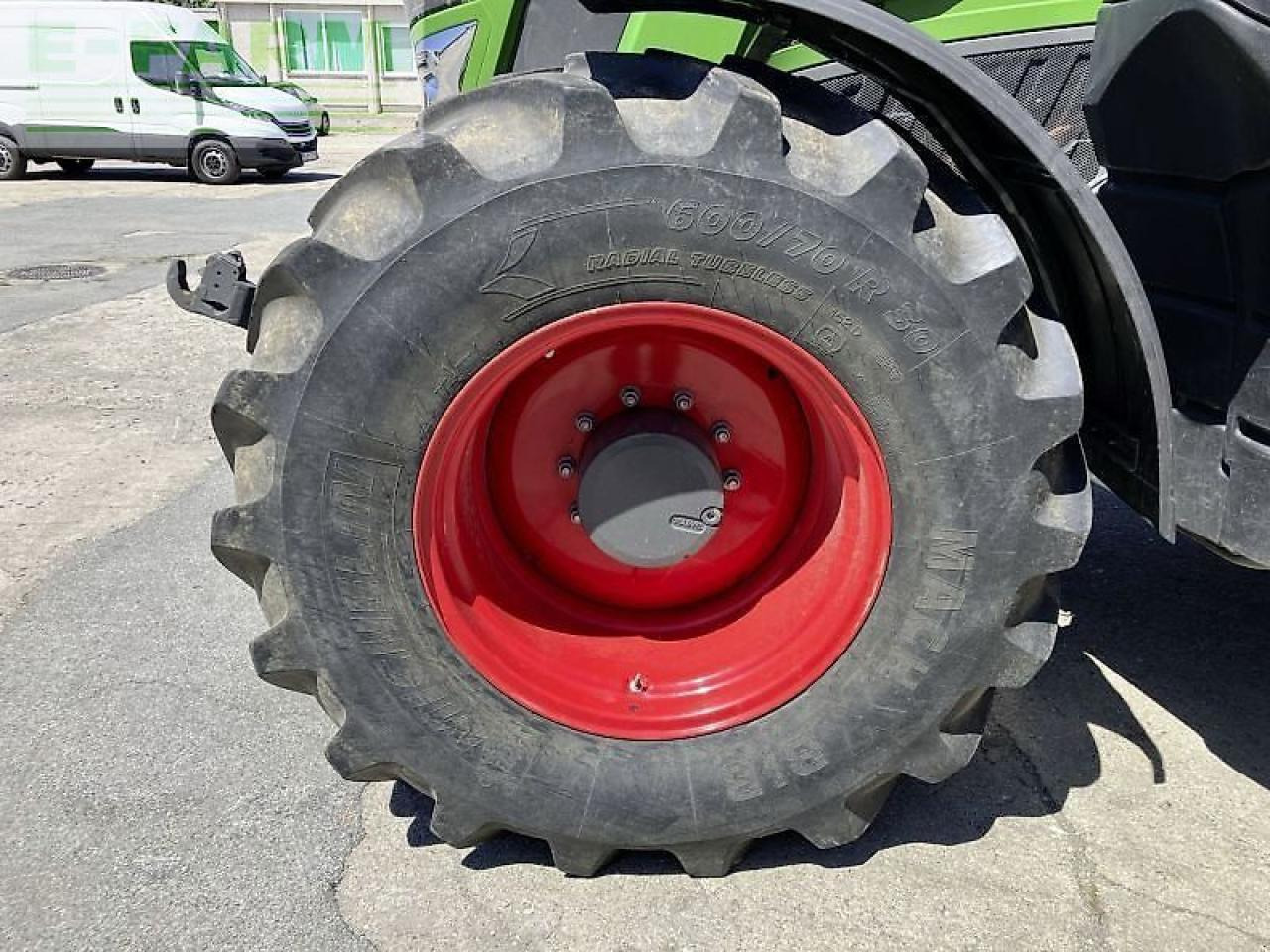 Fendt 826 vario s4 profi plus ProfiPlus - Traktor: 4 kép. Fendt 826 vario s4 profi plus ProfiPlus - Traktor: 4 kép.