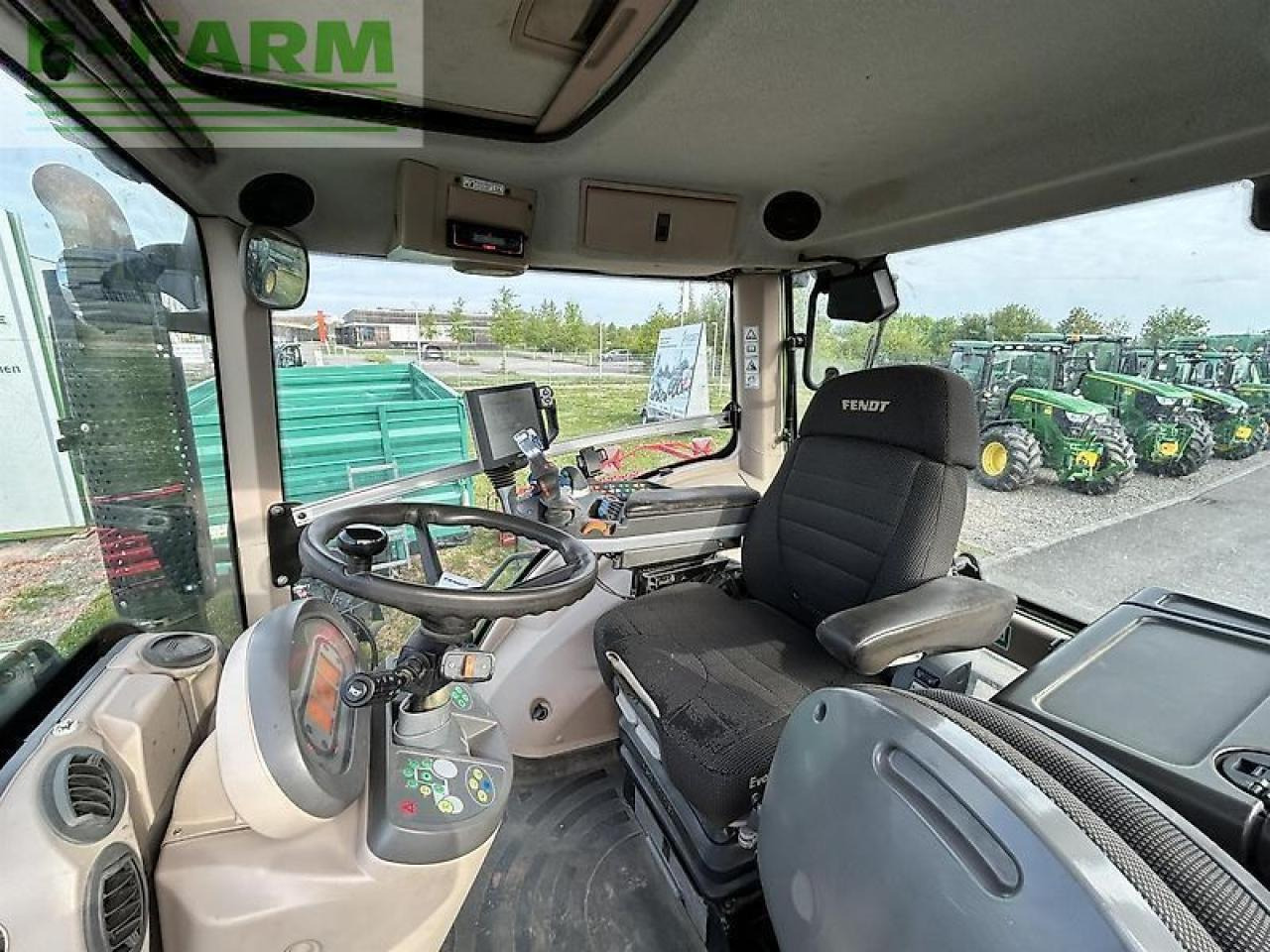 Fendt 828 vario / motor neu - Traktor: 5 kép. Fendt 828 vario / motor neu - Traktor: 5 kép.