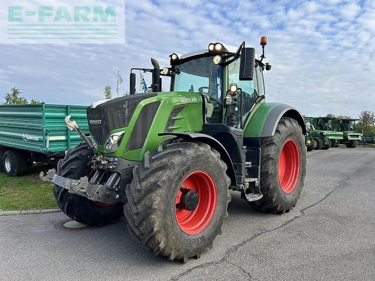 Fendt 828 vario / motor neu - Traktor: 2 kép. Fendt 828 vario / motor neu - Traktor: 2 kép.