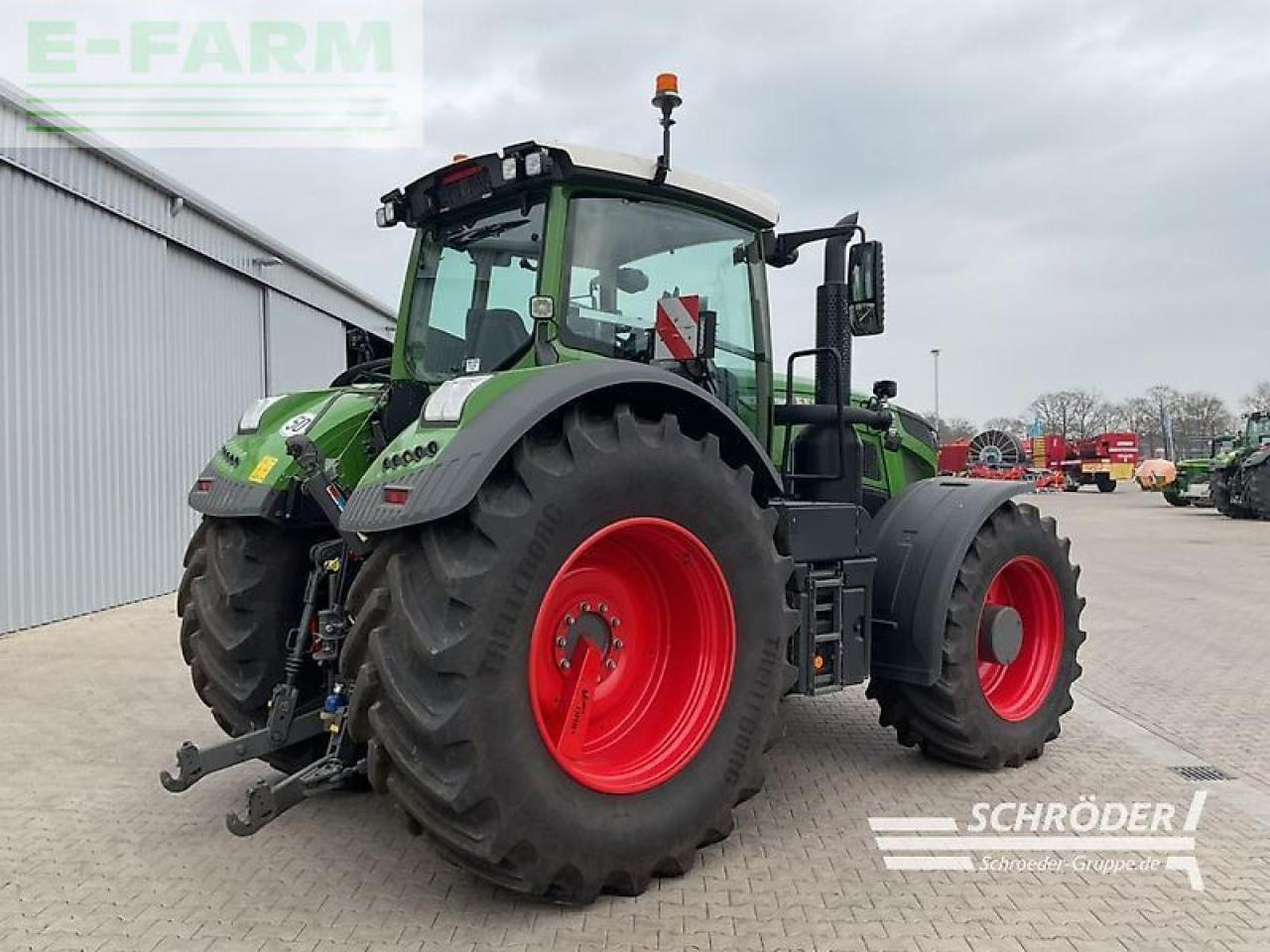 Fendt 930 vario gen7 profi plus ProfiPlus - Traktor: 2 kép. Fendt 930 vario gen7 profi plus ProfiPlus - Traktor: 2 kép.