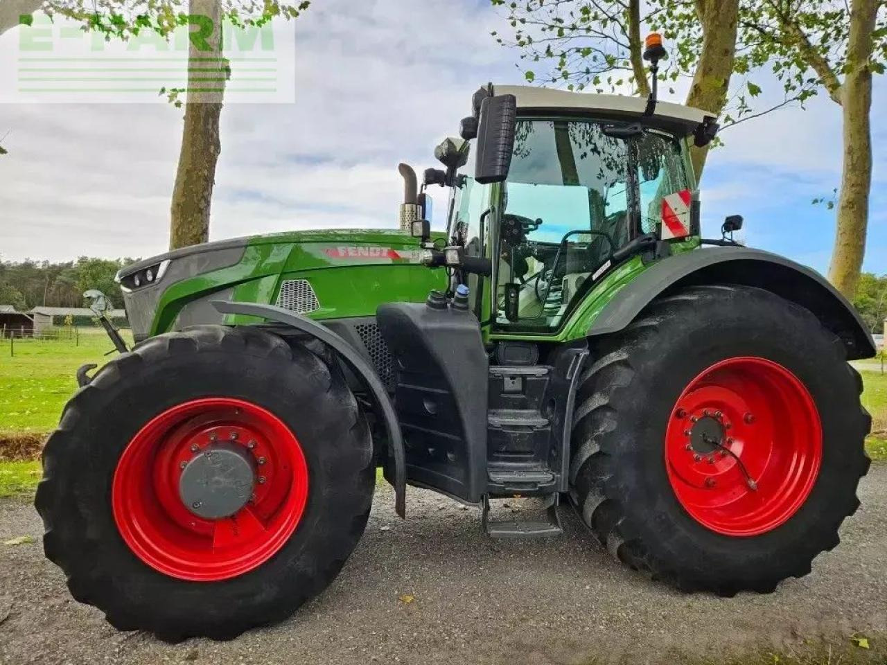 Fendt 936 vario gen 7 profi plus sett. 2 ( 930 933 939 942 ) fzw ProfiPlus - Traktor: 3 kép. Fendt 936 vario gen 7 profi plus sett. 2 ( 930 933 939 942 ) fzw ProfiPlus - Traktor: 3 kép.