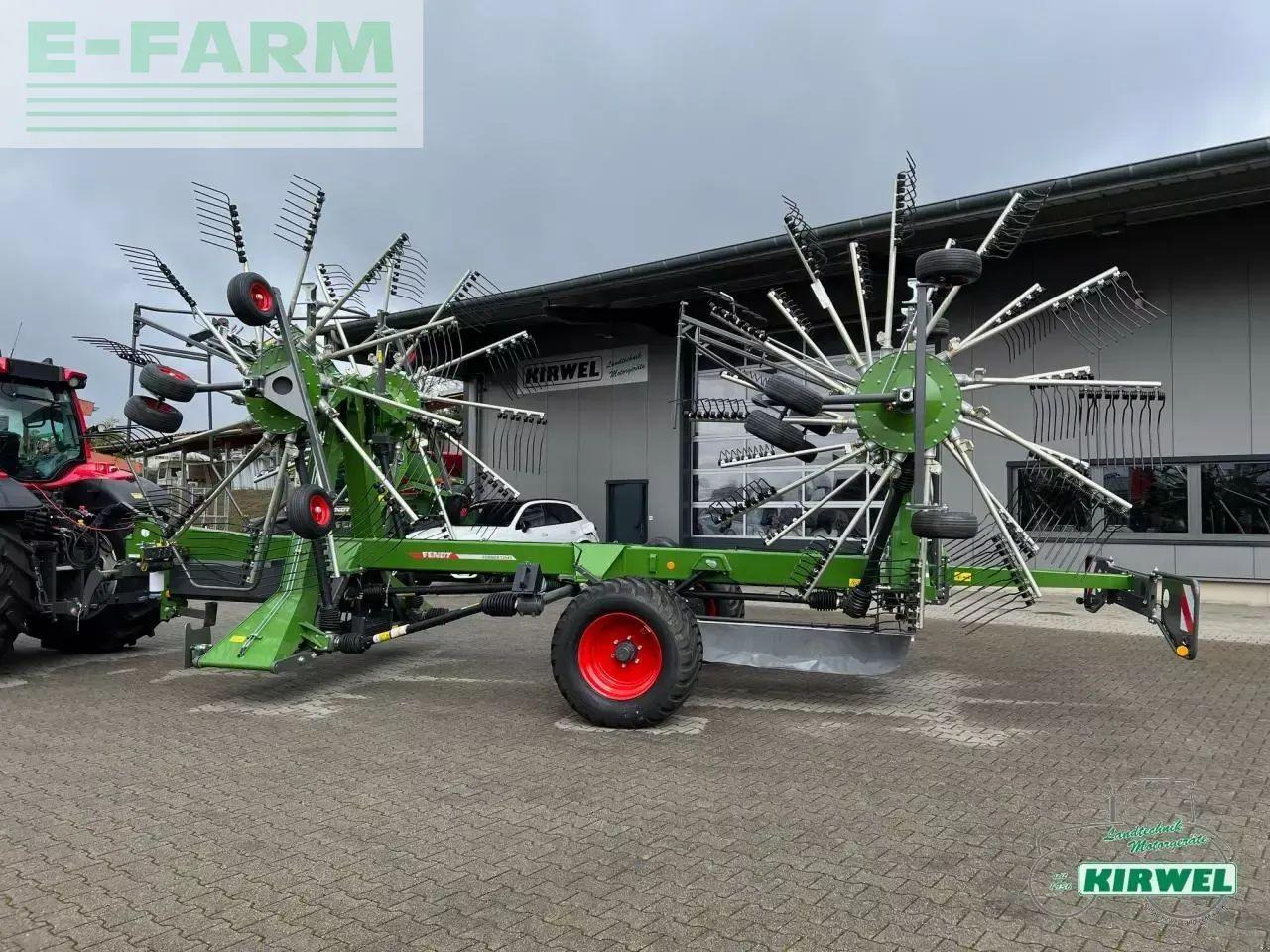 Fendt former 12545 db - Szénaforgató: 3 kép. Fendt former 12545 db - Szénaforgató: 3 kép.