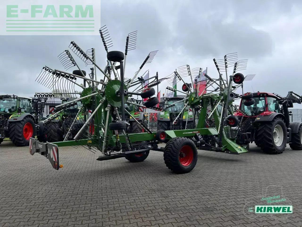 Fendt former 12545 db - Szénaforgató: 5 kép. Fendt former 12545 db - Szénaforgató: 5 kép.