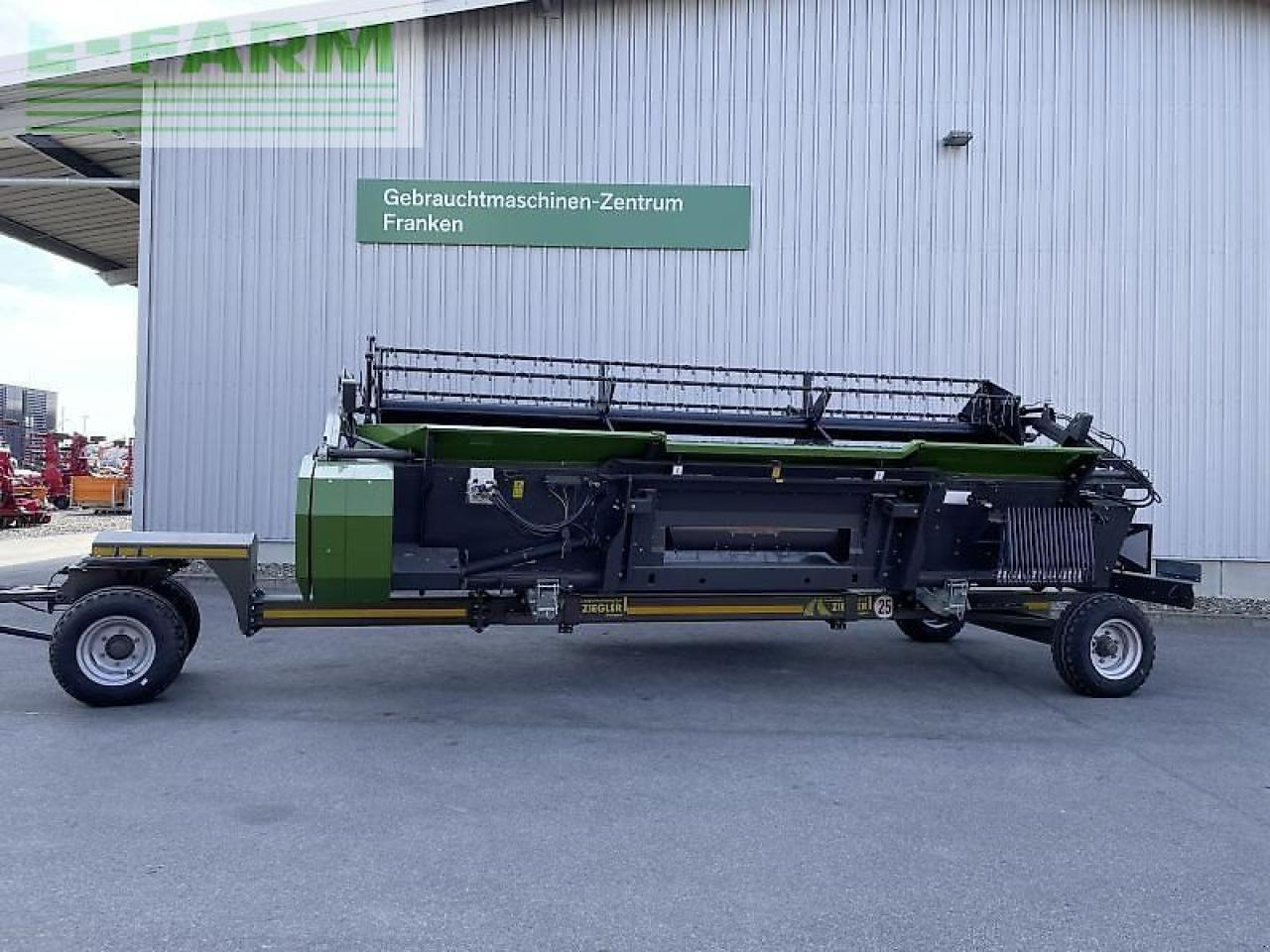 Fendt power flow 5,50m - Takarmánybetakarító gép: 2 kép. Fendt power flow 5,50m - Takarmánybetakarító gép: 2 kép.