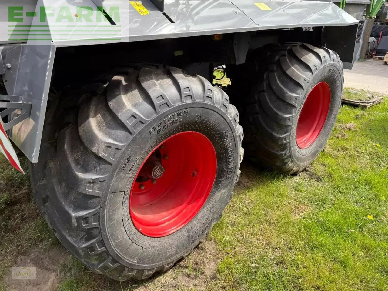 Fendt tigo 70 pr nur 774 fuhren bzw 76 stunden und mit 750/45 r26,5 bereifung - Rendfelszedő: 2 kép. Fendt tigo 70 pr nur 774 fuhren bzw 76 stunden und mit 750/45 r26,5 bereifung - Rendfelszedő: 2 kép.