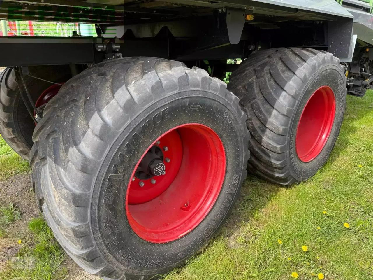 Fendt tigo 75 vr mit 800-er bereifung, laderaumabdeckung und dosierwalzen - Rendfelszedő: 4 kép. Fendt tigo 75 vr mit 800-er bereifung, laderaumabdeckung und dosierwalzen - Rendfelszedő: 4 kép.