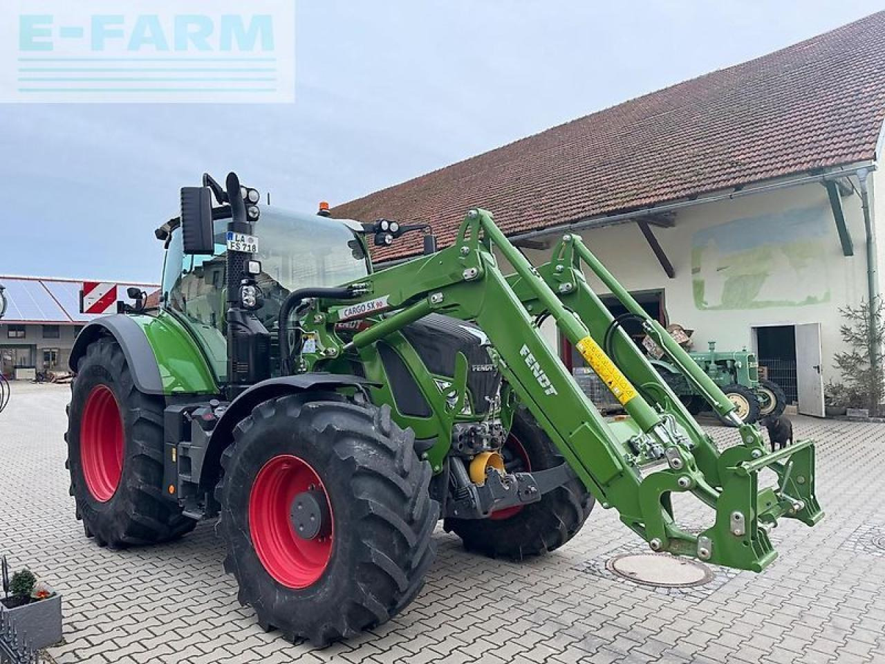 Fendt vario 718 profi plus one ProfiPlus - Traktor: 3 kép. Fendt vario 718 profi plus one ProfiPlus - Traktor: 3 kép.