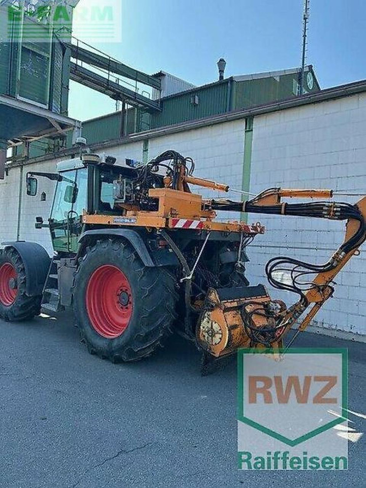 Traktor Fendt xylon 524 mit mulag ausleger: 7 kép.