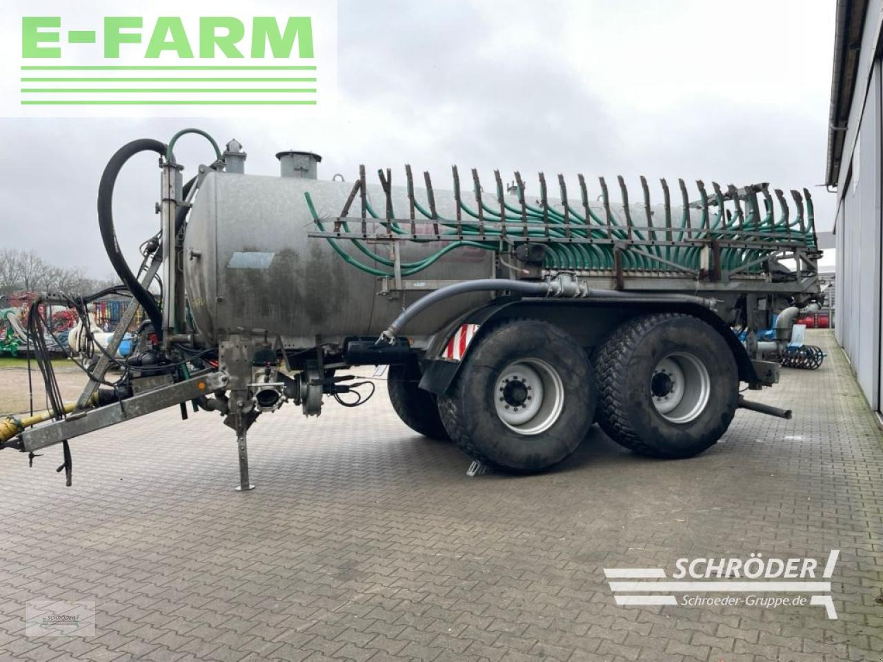 Fliegl vfm 18000 maxxline - Önjáró permetező: 5 kép. Fliegl vfm 18000 maxxline - Önjáró permetező: 5 kép.
