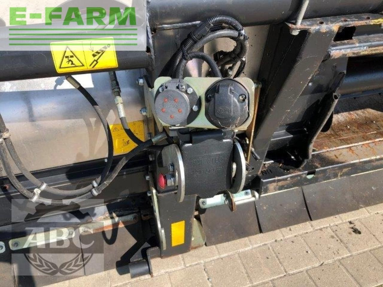 Takarmánybetakarító gép Geringhoff hs ii 800 b: 8 kép. Takarmánybetakarító gép Geringhoff hs ii 800 b: 8 kép.