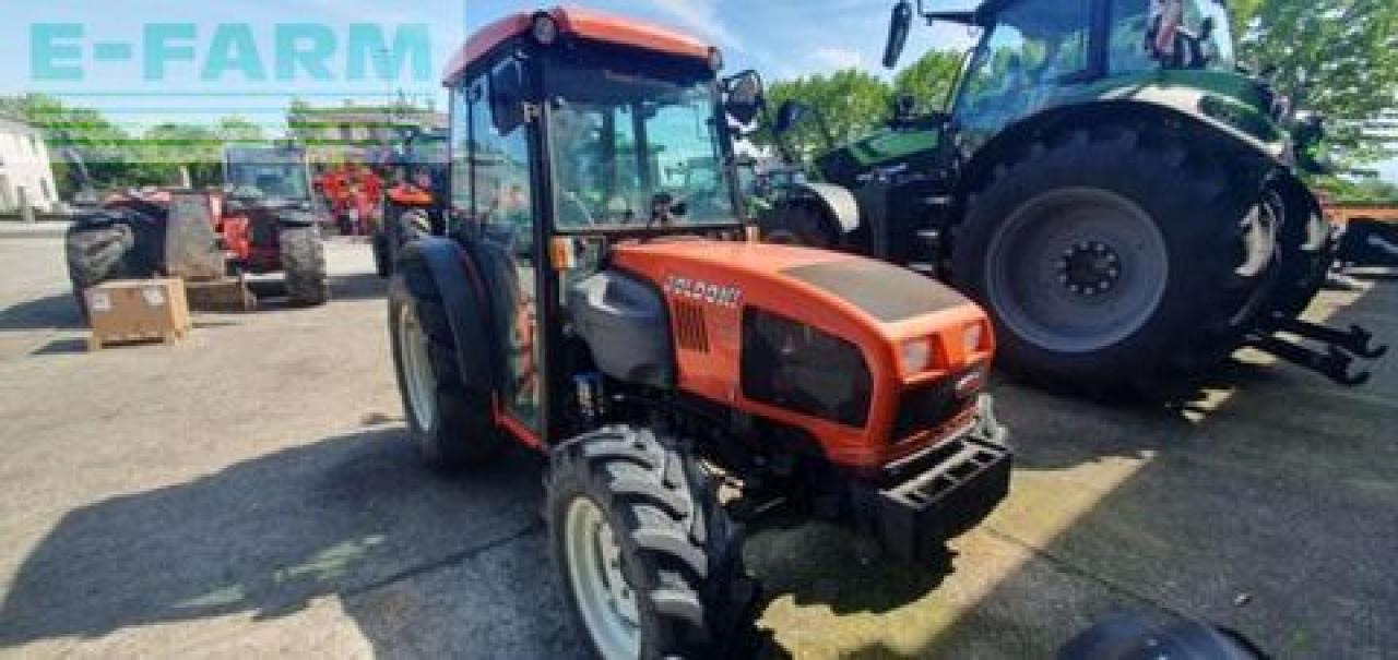 Goldoni star 100 - Traktor: 5 kép. Goldoni star 100 - Traktor: 5 kép.