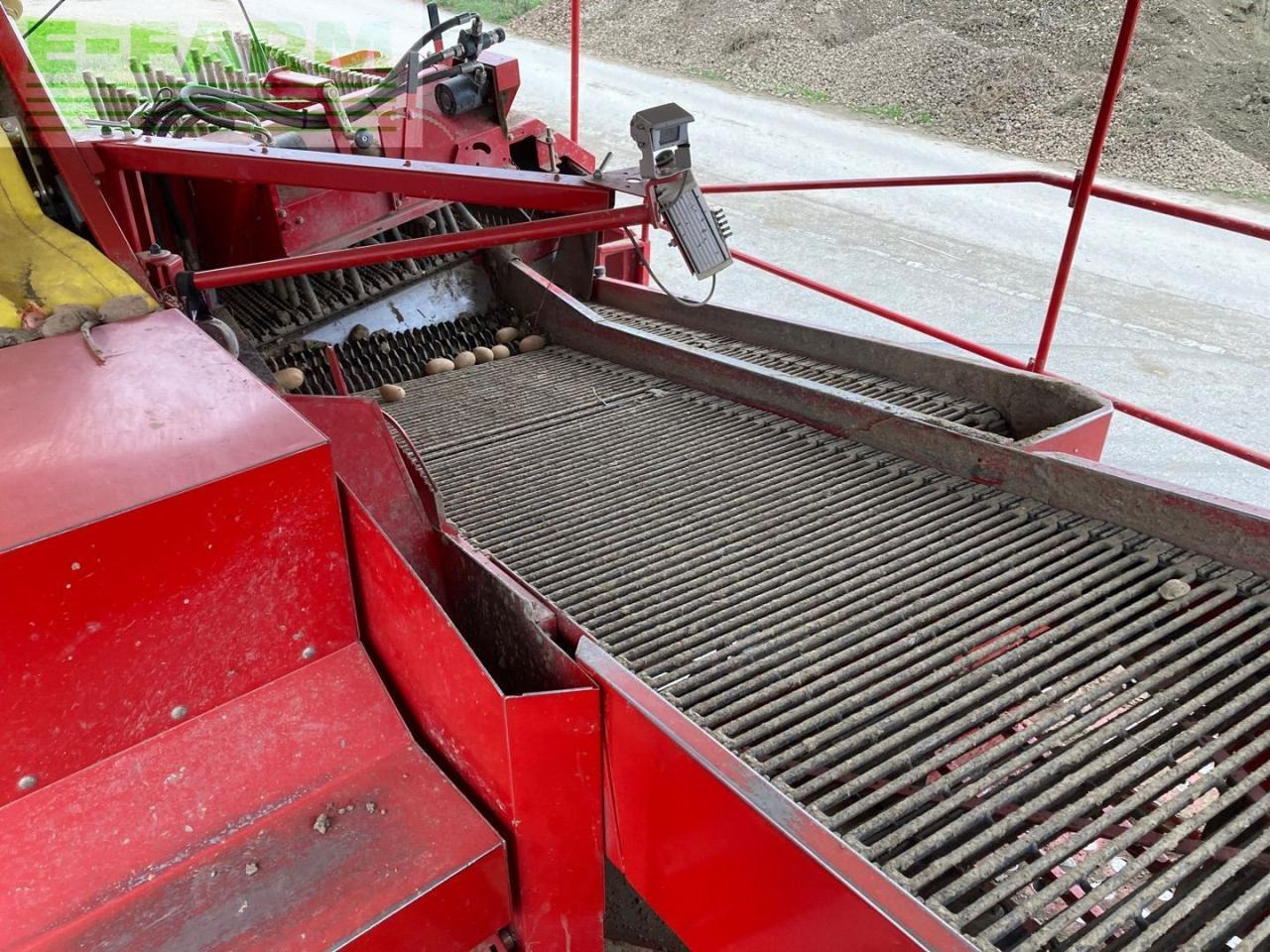 Grimme 85-55 - Burgonyakombájn: 5 kép. Grimme 85-55 - Burgonyakombájn: 5 kép.