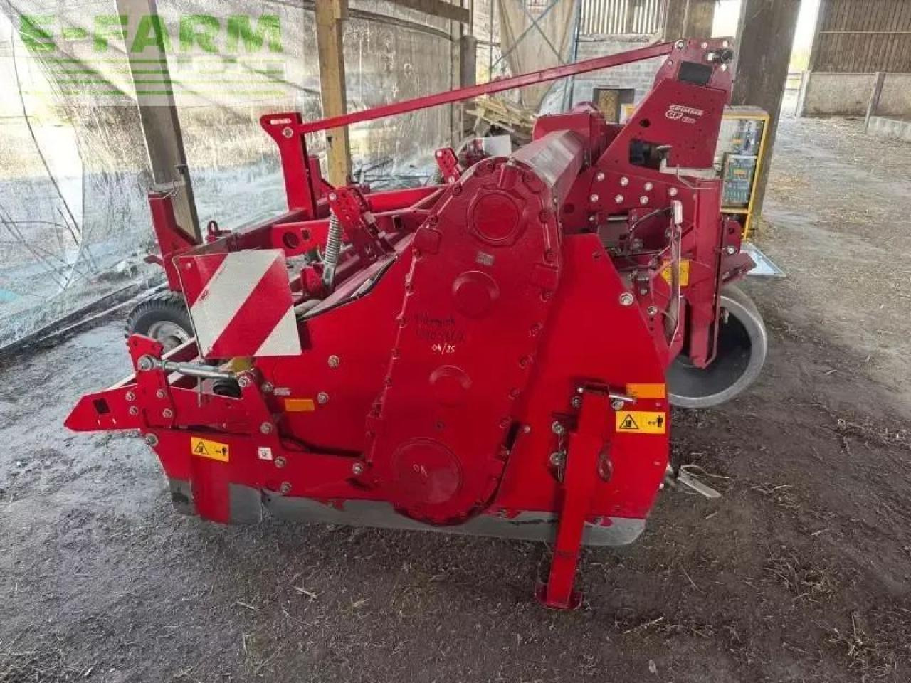 Grimme gf400 - Talajművelő gep: 2 kép. Grimme gf400 - Talajművelő gep: 2 kép.