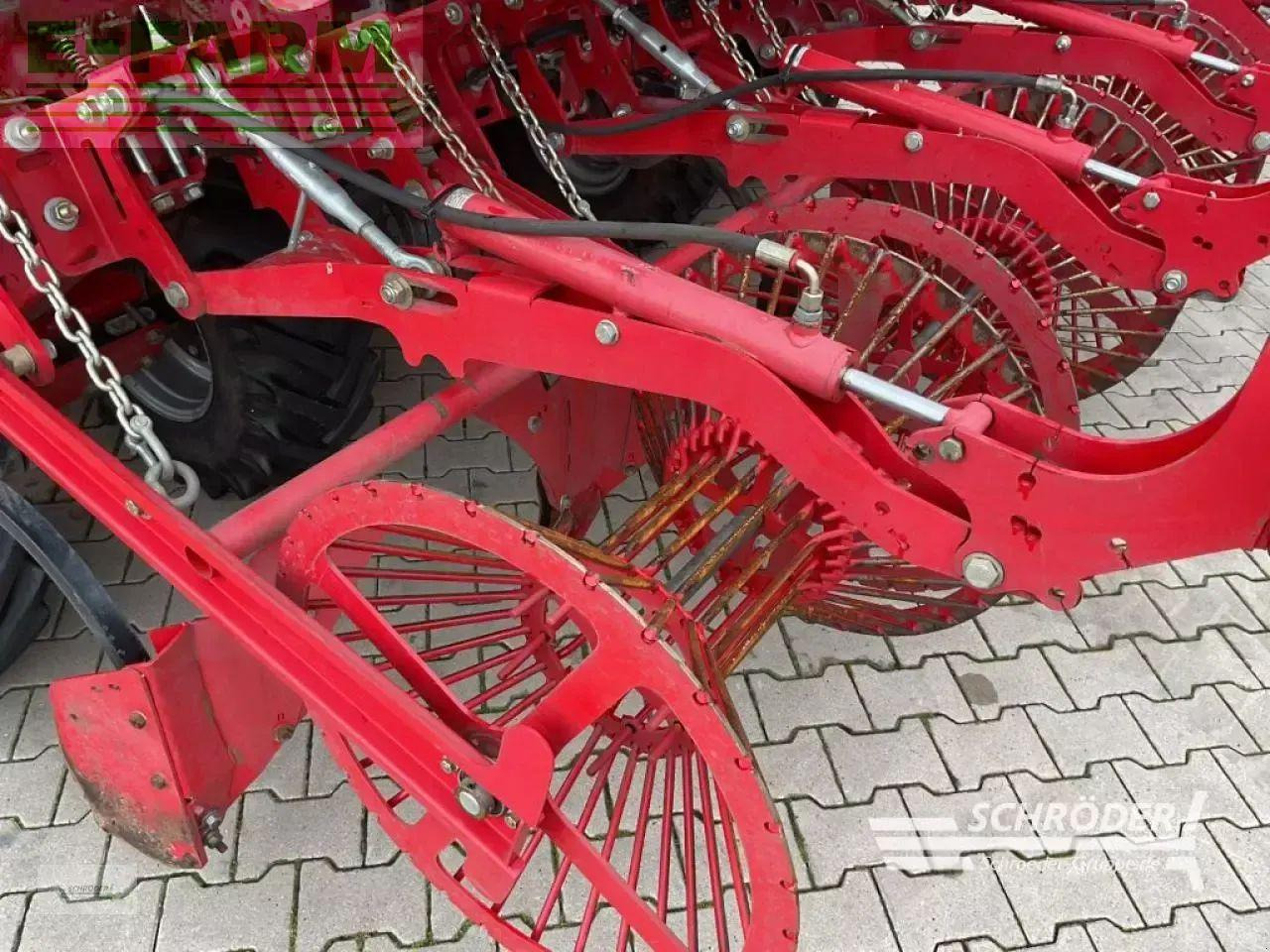 Grimme gl 34 t - Burgonyakombájn: 5 kép. Grimme gl 34 t - Burgonyakombájn: 5 kép.