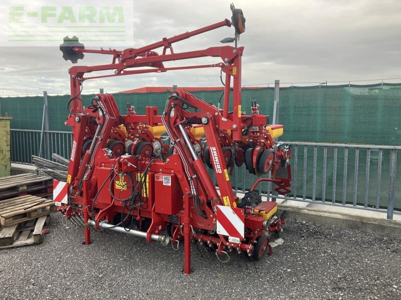 Grimme matrix 1200 - Precíziós vetőgép: 2 kép. Grimme matrix 1200 - Precíziós vetőgép: 2 kép.