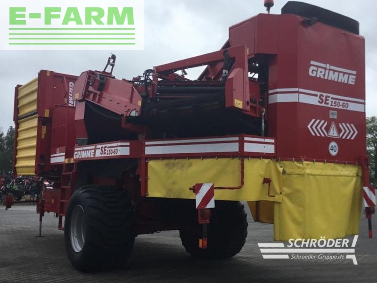 Grimme se 150-60 - Burgonyakombájn: 4 kép. Grimme se 150-60 - Burgonyakombájn: 4 kép.