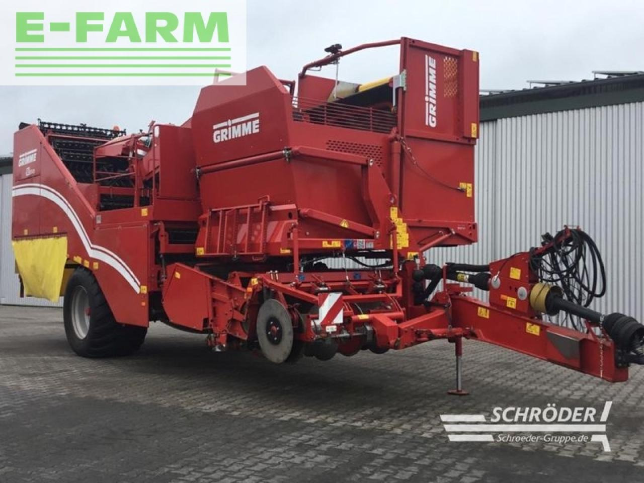 Grimme se 150-60 - Burgonyakombájn: 2 kép. Grimme se 150-60 - Burgonyakombájn: 2 kép.