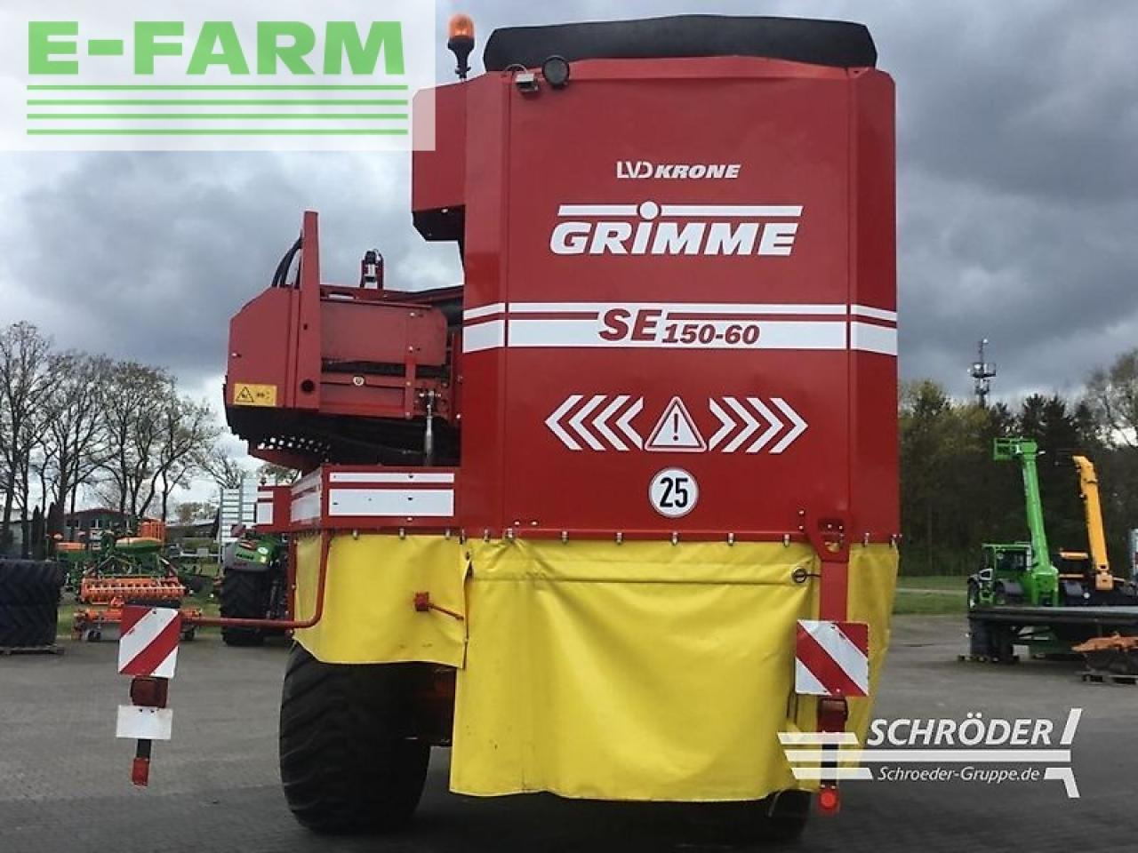 Grimme se 150-60 - Burgonyakombájn: 3 kép. Grimme se 150-60 - Burgonyakombájn: 3 kép.