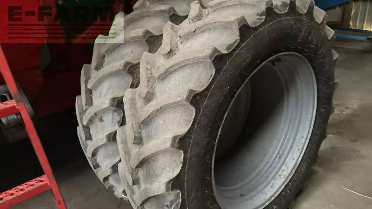 Grimme se 150-60 nb - Burgonyakombájn: 5 kép. Grimme se 150-60 nb - Burgonyakombájn: 5 kép.