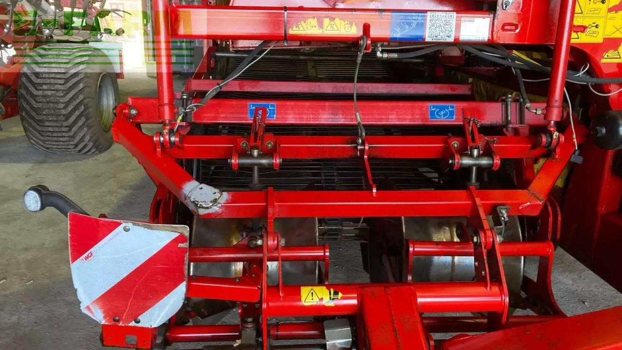 Grimme se 150-60 nb - hjultræk - Burgonyakombájn: 4 kép. Grimme se 150-60 nb - hjultræk - Burgonyakombájn: 4 kép.