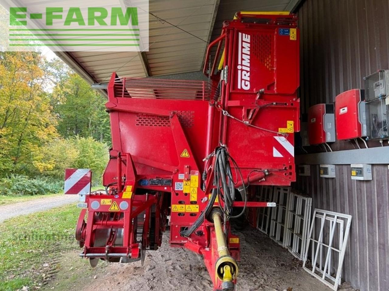 Grimme se85-55 - Burgonyakombájn: 2 kép. Grimme se85-55 - Burgonyakombájn: 2 kép.