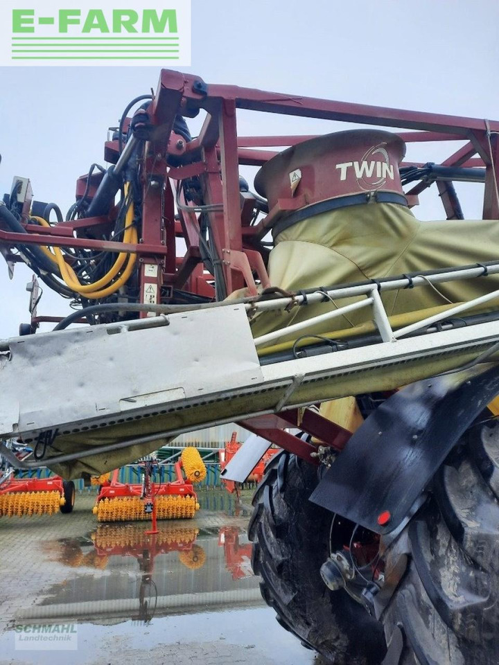 Hardi comander 7000 - Vontatott permetezők: 3 kép. Hardi comander 7000 - Vontatott permetezők: 3 kép.