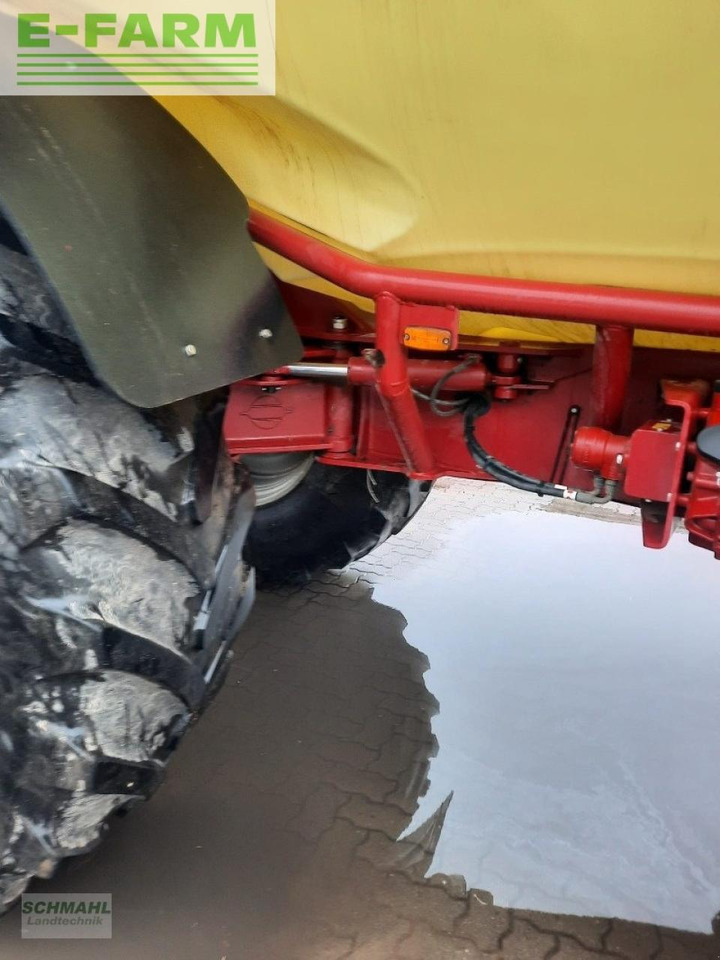 Hardi comander 7000 - Vontatott permetezők: 4 kép. Hardi comander 7000 - Vontatott permetezők: 4 kép.