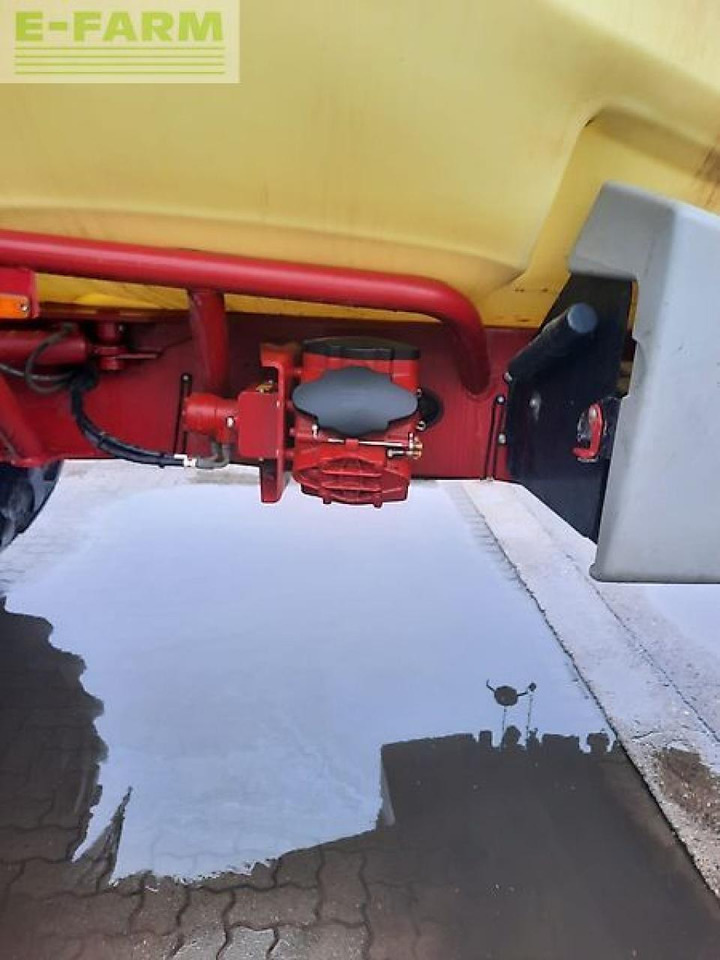 Hardi comander 7000 - Vontatott permetezők: 5 kép. Hardi comander 7000 - Vontatott permetezők: 5 kép.