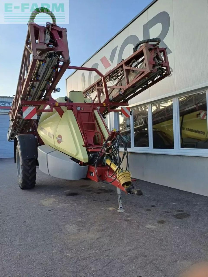 Hardi commander twin air 4500 - Vontatott permetezők: 3 kép. Hardi commander twin air 4500 - Vontatott permetezők: 3 kép.