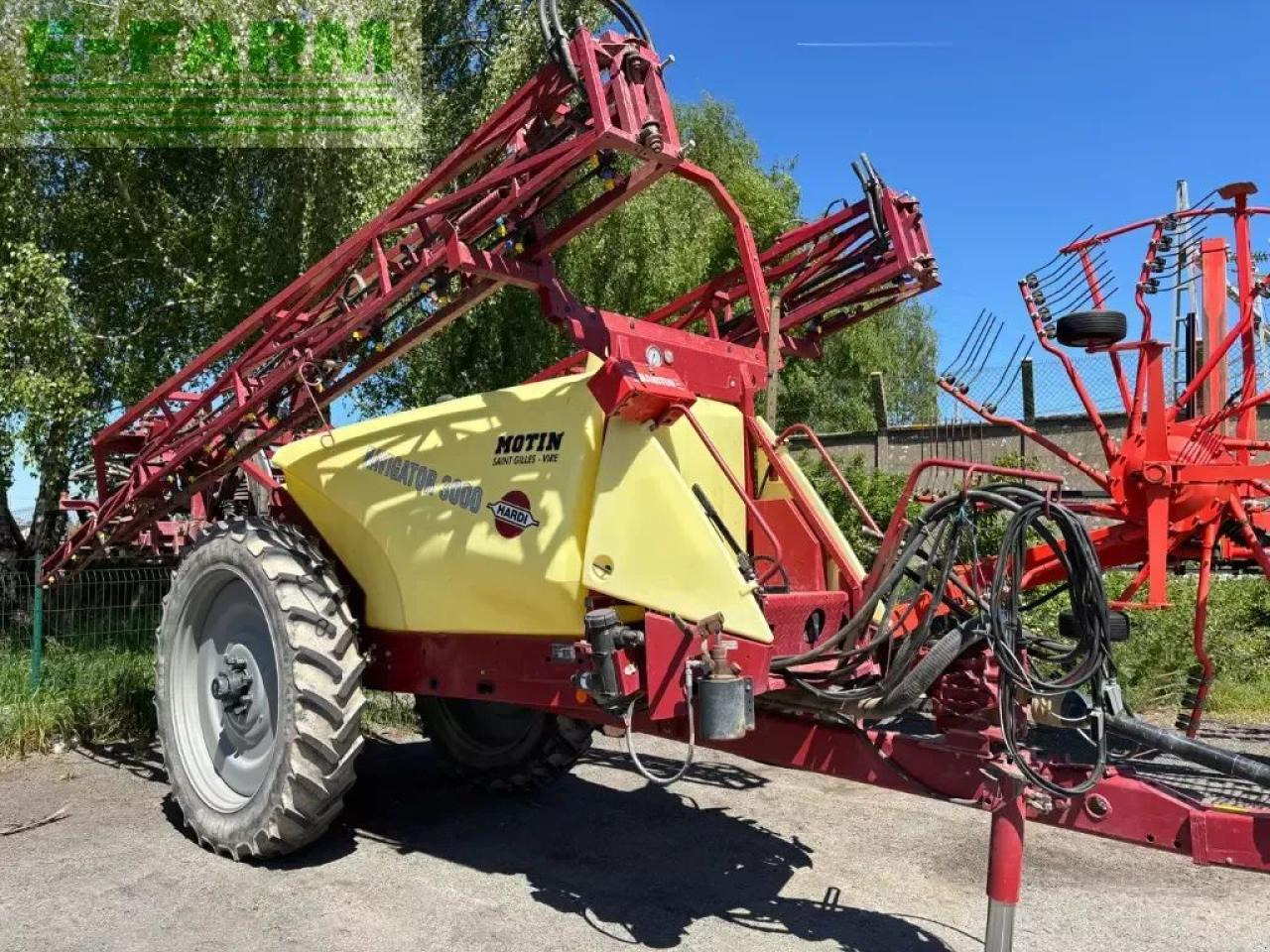 Hardi navigator 3000 - Vontatott permetezők: 4 kép. Hardi navigator 3000 - Vontatott permetezők: 4 kép.