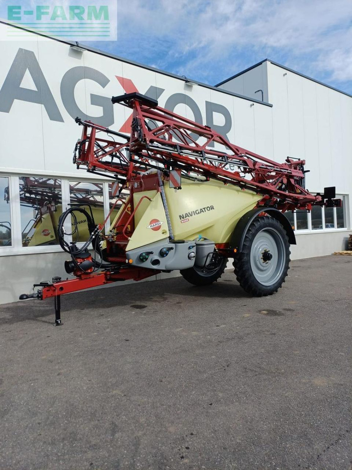 Hardi navigator base 3800 - Vontatott permetezők: 1 kép. Hardi navigator base 3800 - Vontatott permetezők: 1 kép.