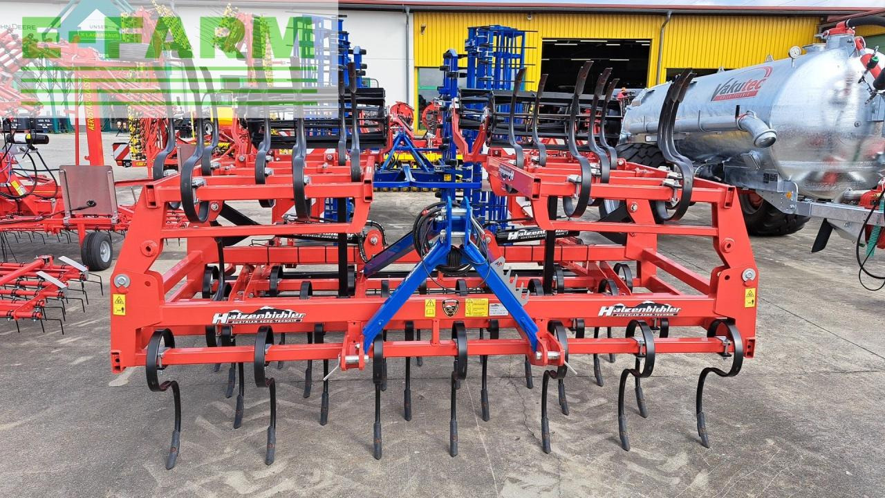 Hatzenbichler Saatbettkombination 5 m - Kombinált vetőgép: 3 kép. Hatzenbichler Saatbettkombination 5 m - Kombinált vetőgép: 3 kép.