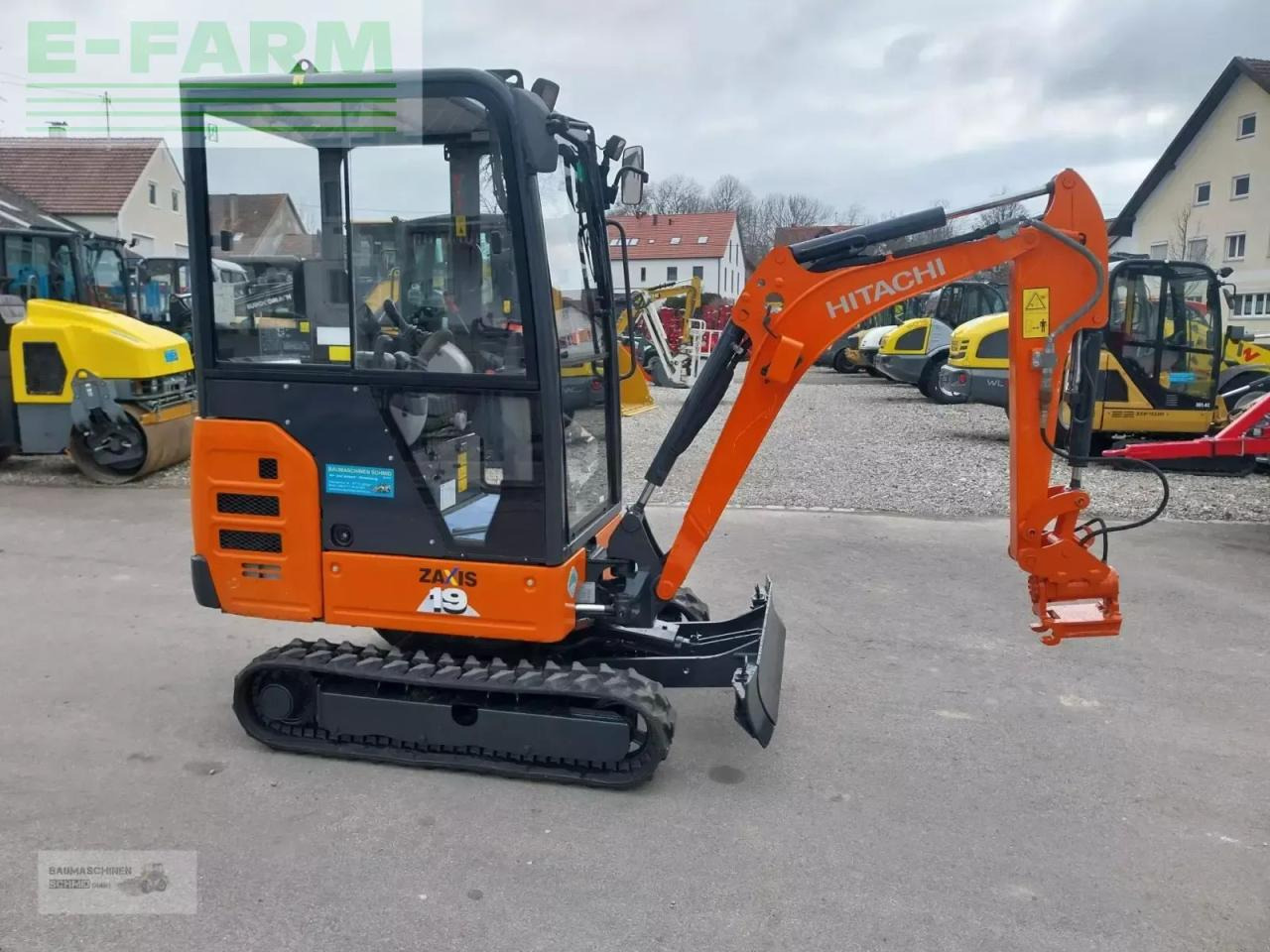 Hitachi zx 19 mit powertilt - Minikotró: 4 kép. Hitachi zx 19 mit powertilt - Minikotró: 4 kép.