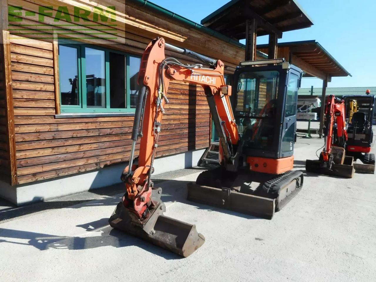 Hitachi zx26u-6 ( 2.740kg ) powertilt u. hydr. sw - Minikotró: 2 kép. Hitachi zx26u-6 ( 2.740kg ) powertilt u. hydr. sw - Minikotró: 2 kép.