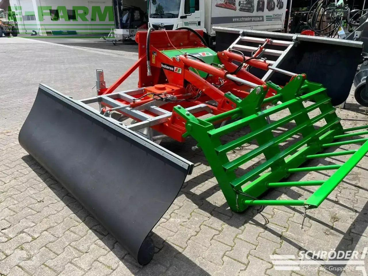 Holaras jumbo ks-shb / volvo aufnahme - Silózó berendezések: 4 kép. Holaras jumbo ks-shb / volvo aufnahme - Silózó berendezések: 4 kép.