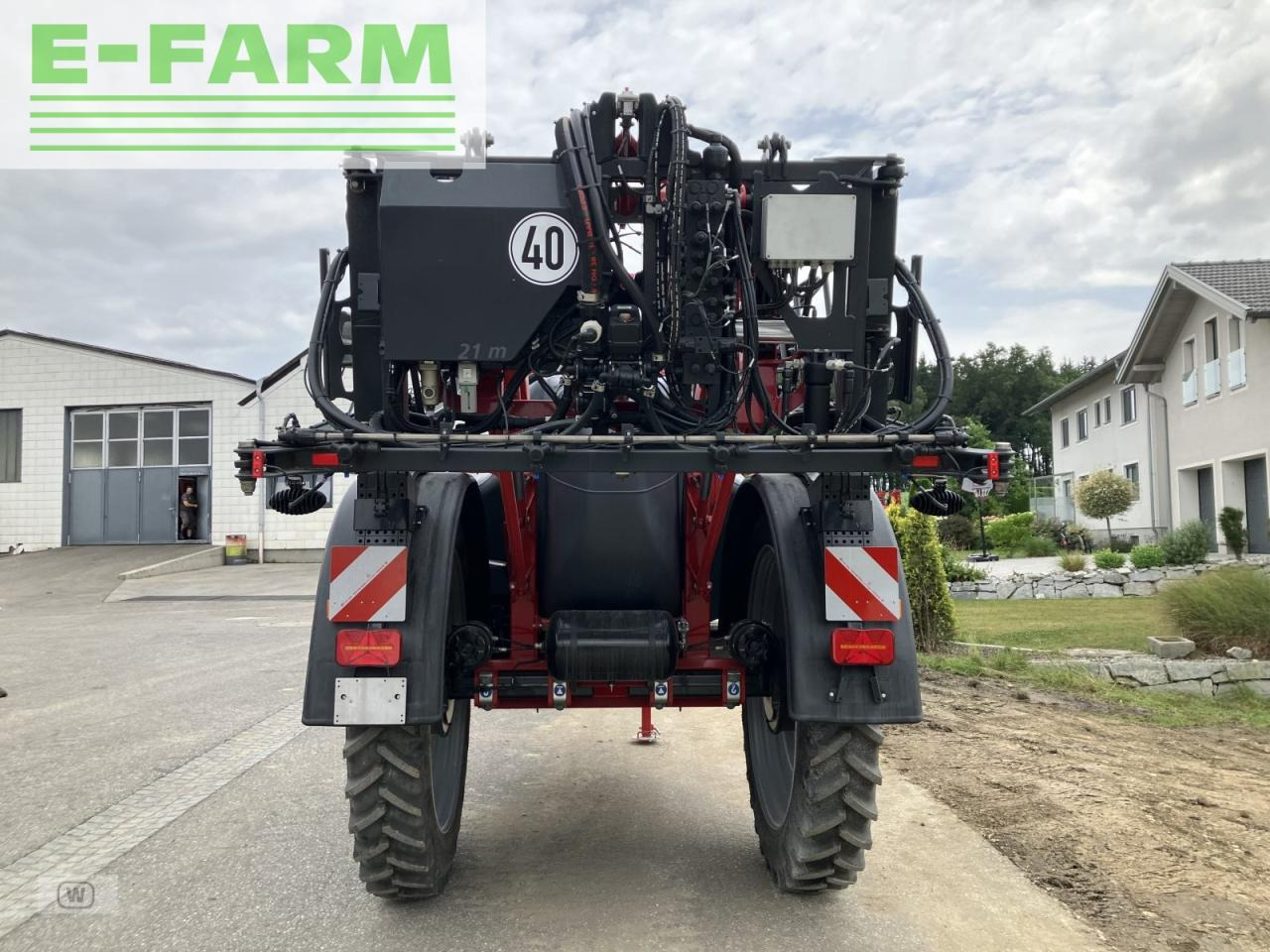 Horsch 4 ax demomaschine - Vontatott permetezők: 4 kép. Horsch 4 ax demomaschine - Vontatott permetezők: 4 kép.