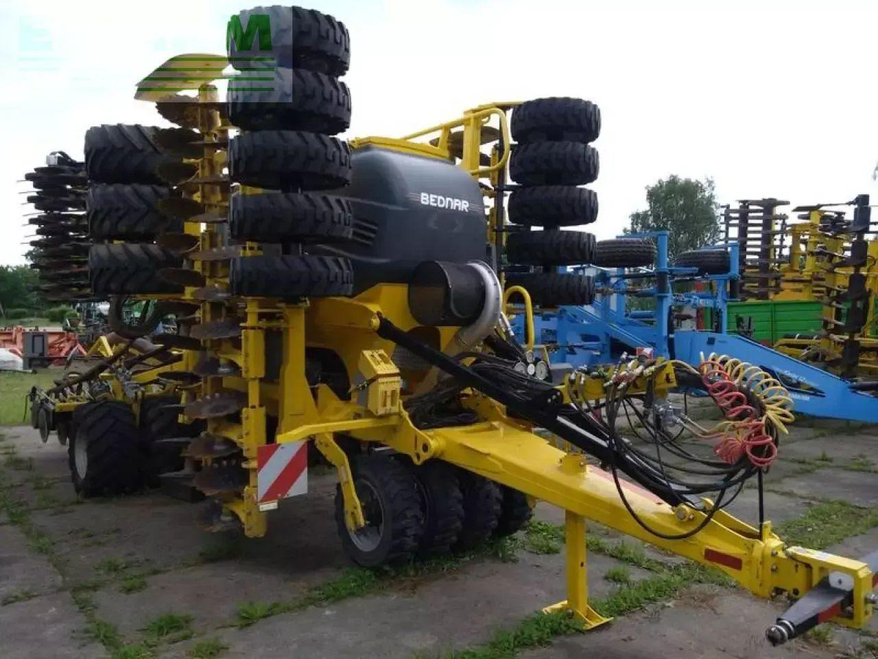 Horsch bednar omega 6000 - Szemenkénti vetőgép: 1 kép. Horsch bednar omega 6000 - Szemenkénti vetőgép: 1 kép.