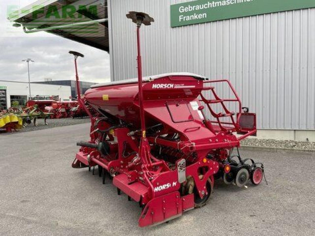 Horsch express 3 kr - Szemenkénti vetőgép: 5 kép. Horsch express 3 kr - Szemenkénti vetőgép: 5 kép.