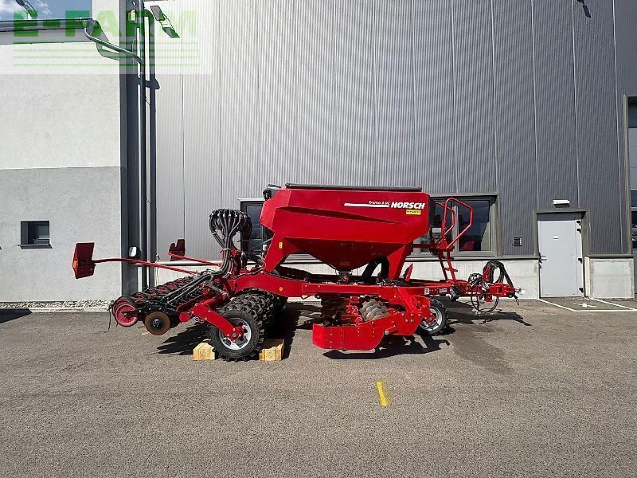 Horsch pronto 3 dc - Szemenkénti vetőgép: 1 kép. Horsch pronto 3 dc - Szemenkénti vetőgép: 1 kép.