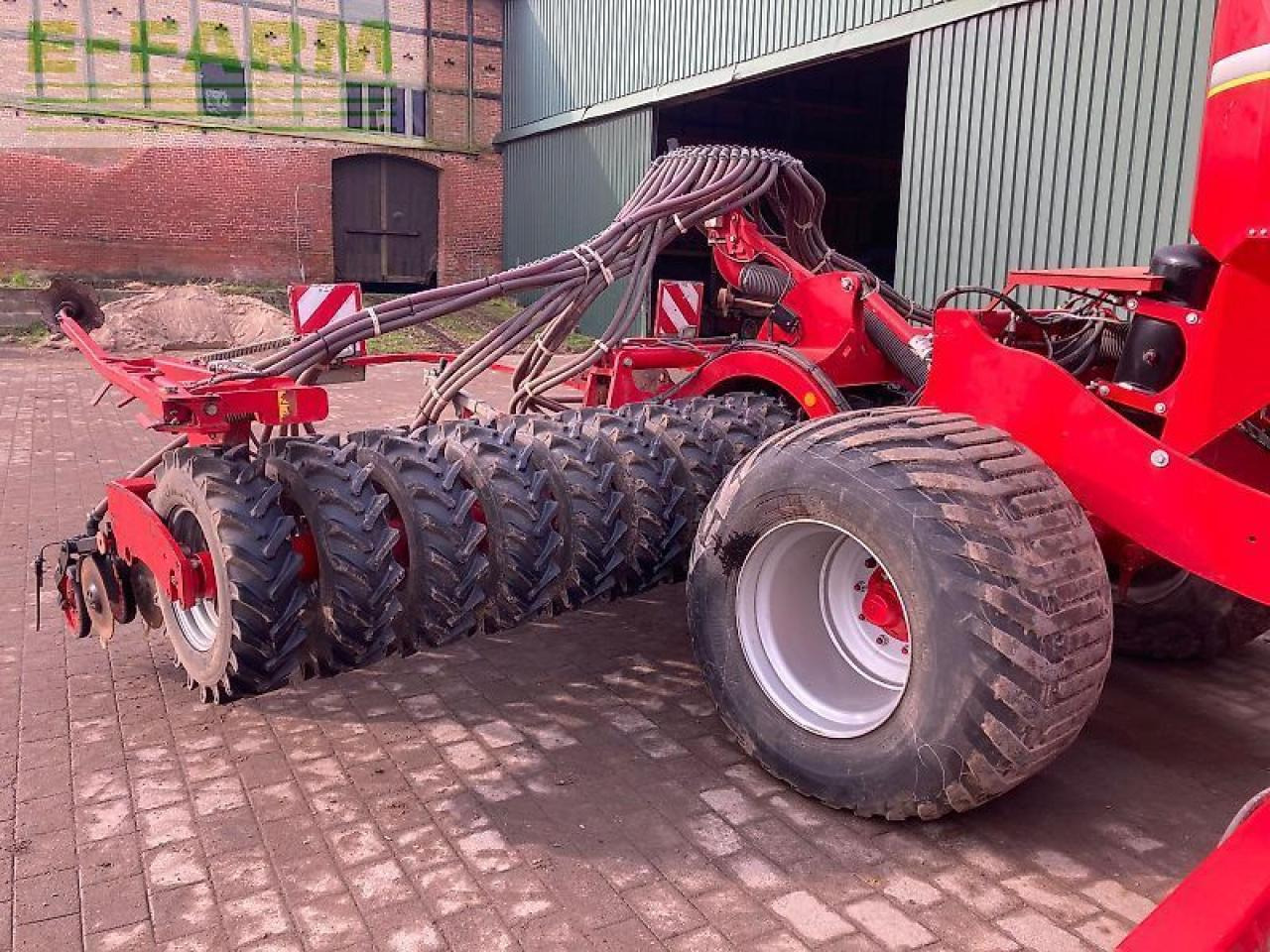 Horsch pronto 6 as - Szemenkénti vetőgép: 2 kép. Horsch pronto 6 as - Szemenkénti vetőgép: 2 kép.